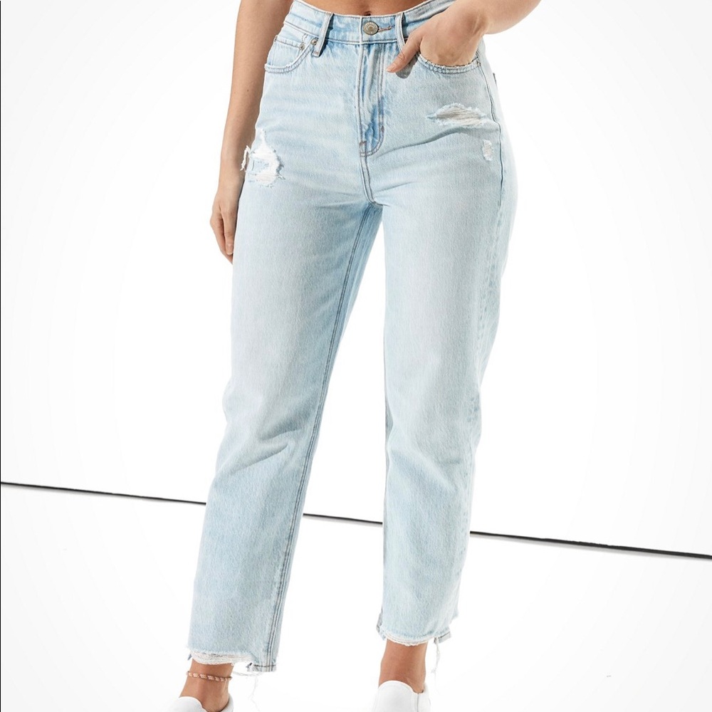 American Eagle 90s boyfriend jeans